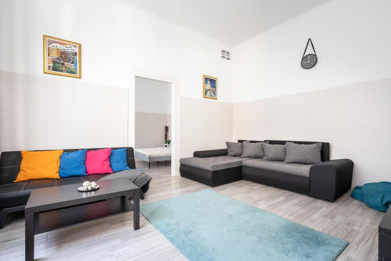 The White House Apartment Budapest Bagian luar foto