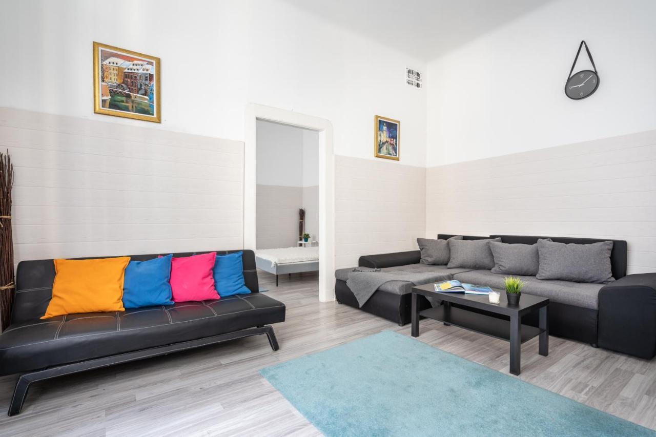 The White House Apartment Budapest Bagian luar foto