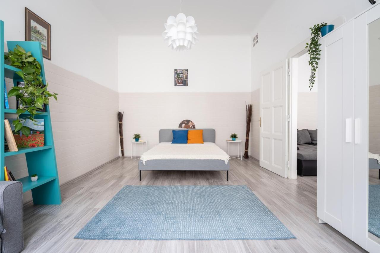 The White House Apartment Budapest Bagian luar foto