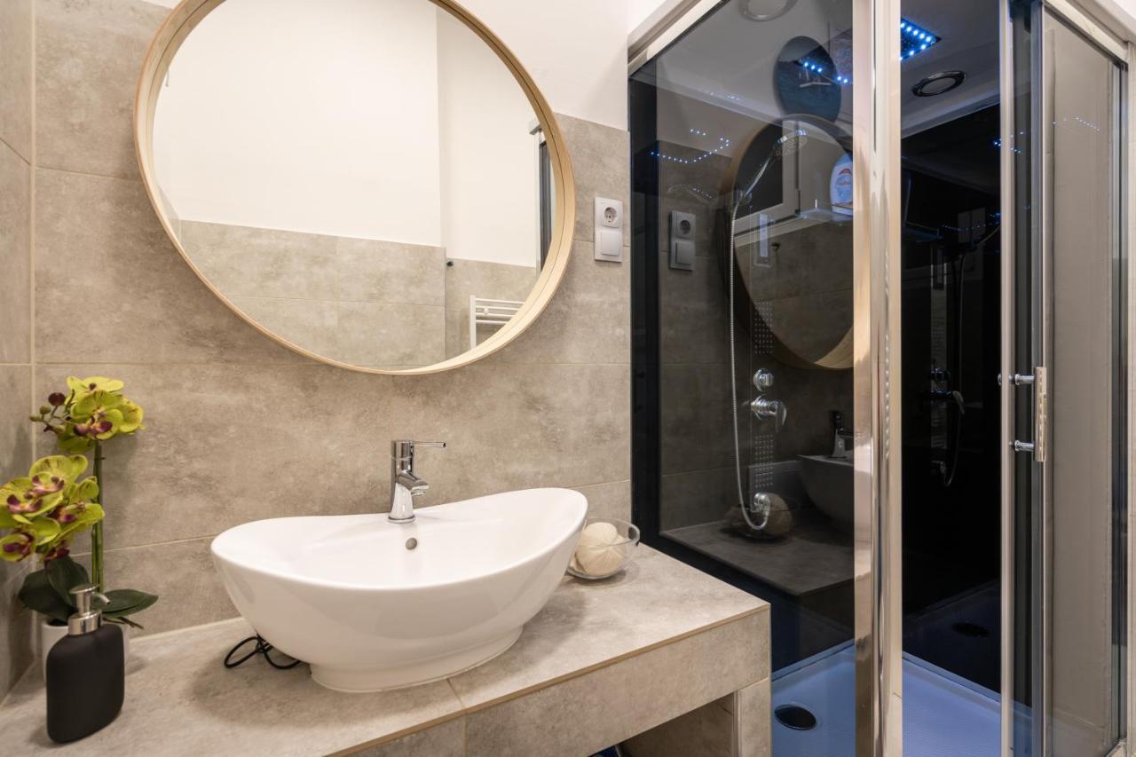 The White House Apartment Budapest Bagian luar foto